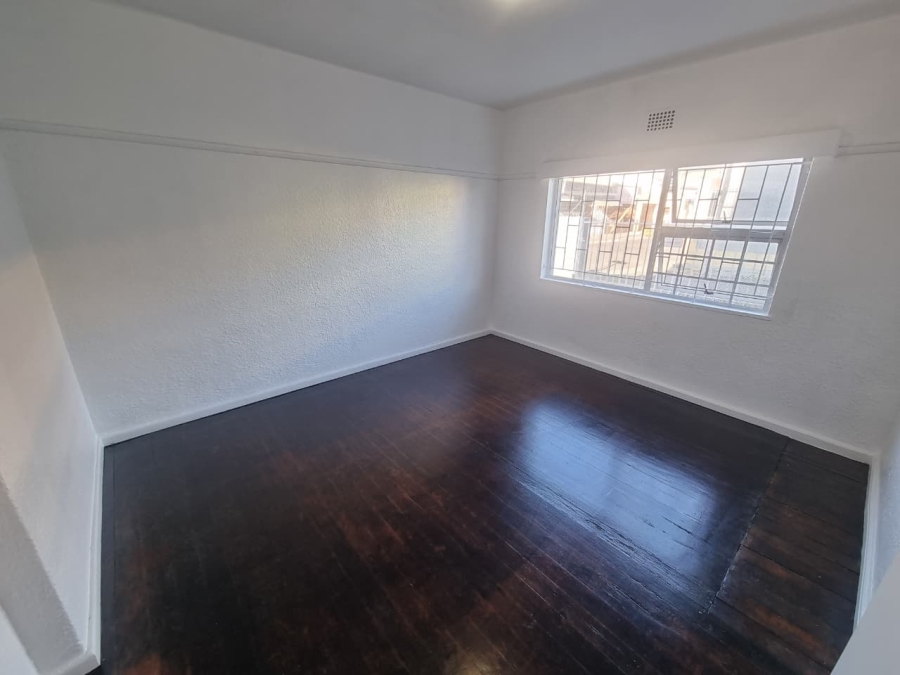 To Let 1 Bedroom Property for Rent in Mowbray Western Cape